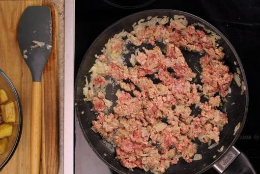 Макароны с фаршем и овощами