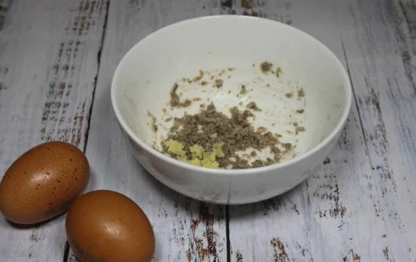 Соус с анчоусами для салата Цезарь