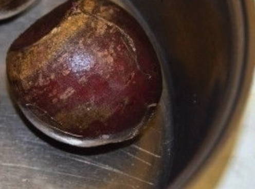 Салат из вареной свеклы с грецкими орехами и яблоками