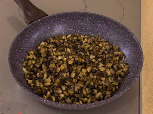 Куриные котлеты с грибами