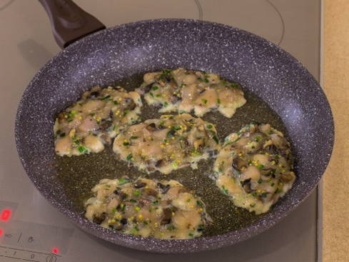 Куриные котлеты с грибами