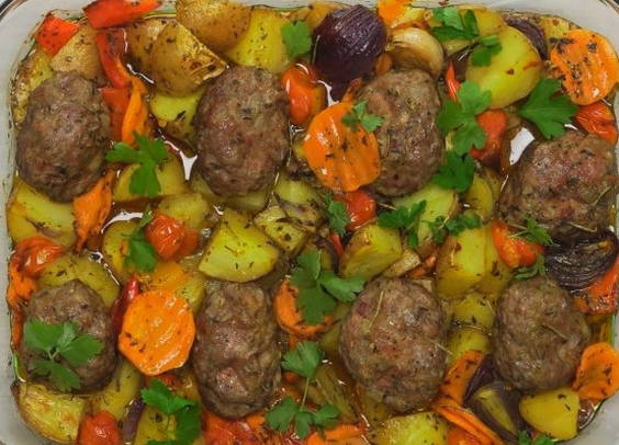 Котлеты с овощами в духовке