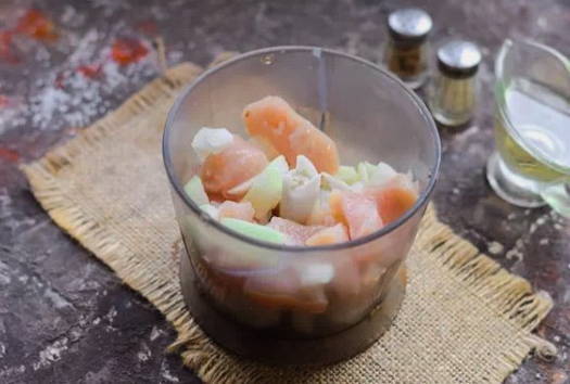 Котлеты в панировочных сухарях на сковороде
