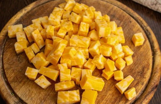 Салат из вареной свеклы с селедкой