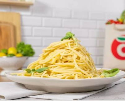 Макароны с яйцом и сыром
