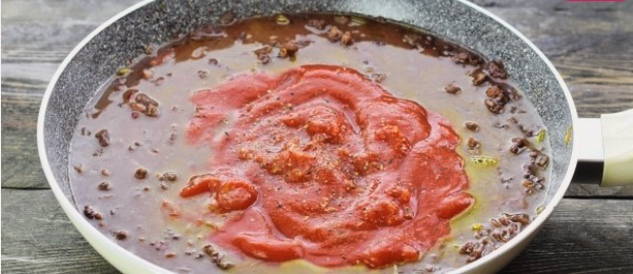 Макароны болоньезе с беконом