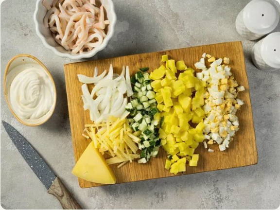 Картофельный салат с кальмарами