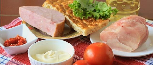 Салат «Кармен» с курицей и ветчиной