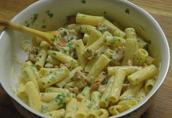 Макароны с лисичками