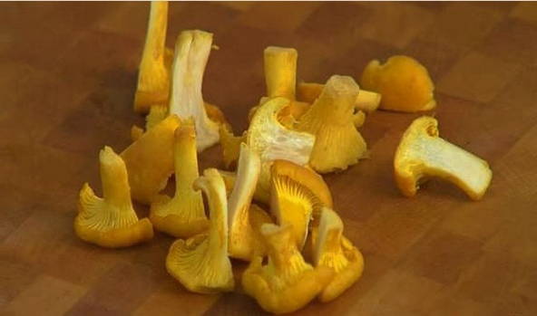 Макароны с лисичками