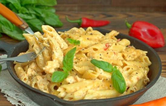 Макароны с фаршем и сыром