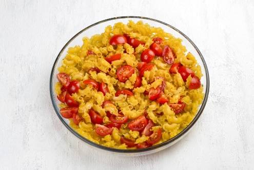 Макароны без варки с курицей в духовке
