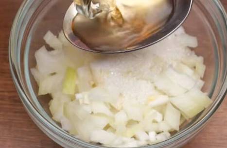 Салат «Кабриолет» с копченой курицей