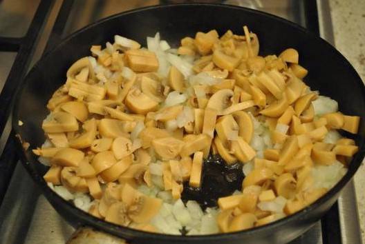 Салат «Ирина» с копченой курицей