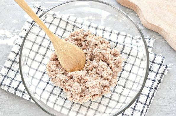 Салат из тунца с огурцом и яйцами классический
