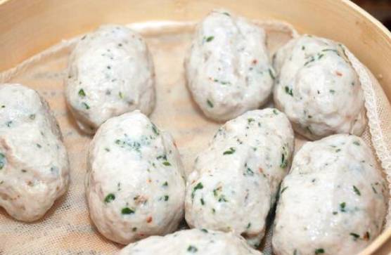 Куриные котлеты в пароварке