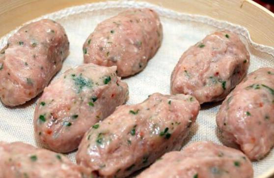 Куриные котлеты в пароварке