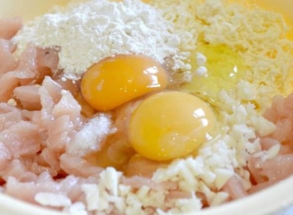Котлеты из куриного филе с сыром