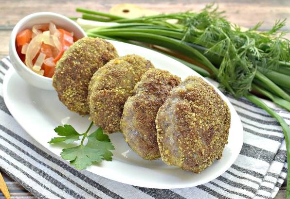 Котлеты из фарша с манкой вместо хлеба