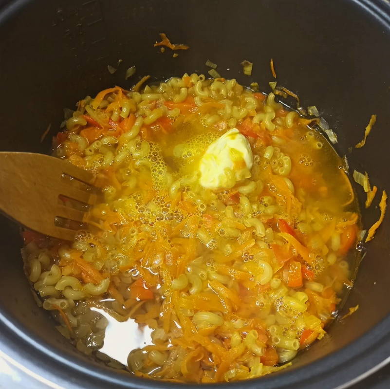 Макароны с овощами в мультиварке