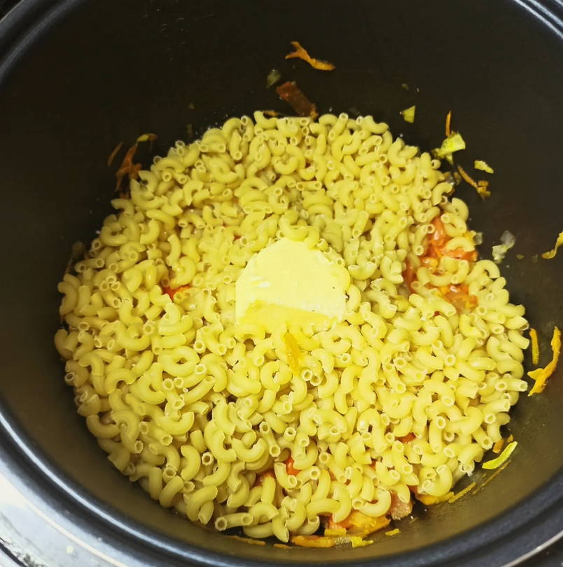 Макароны с овощами в мультиварке