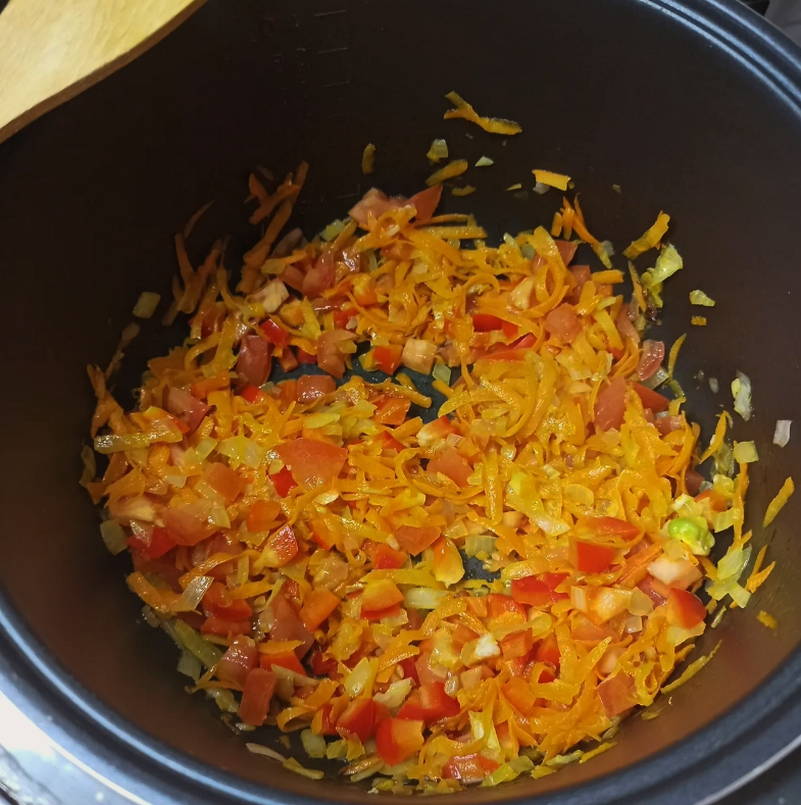 Макароны с овощами в мультиварке