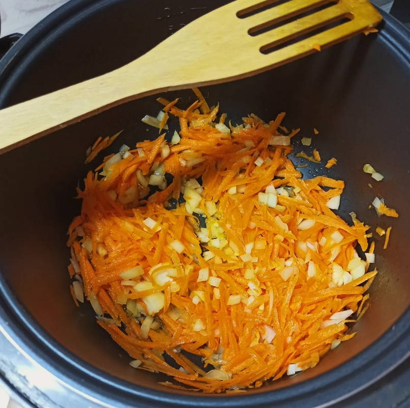 Макароны с овощами в мультиварке