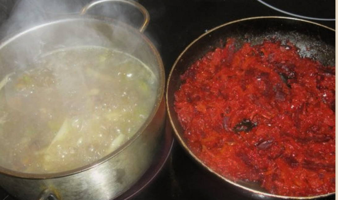 Борщ с шампиньонами