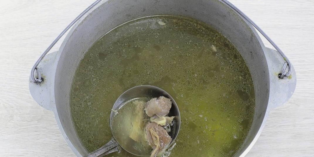 Борщ с говядиной и квашеной капустой