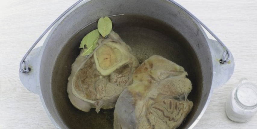 Борщ со свеклой и квашеной капустой