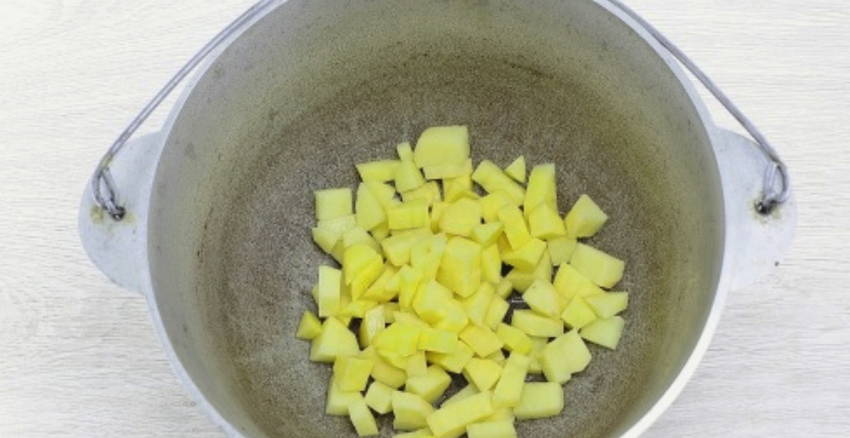 Борщ со свеклой и квашеной капустой