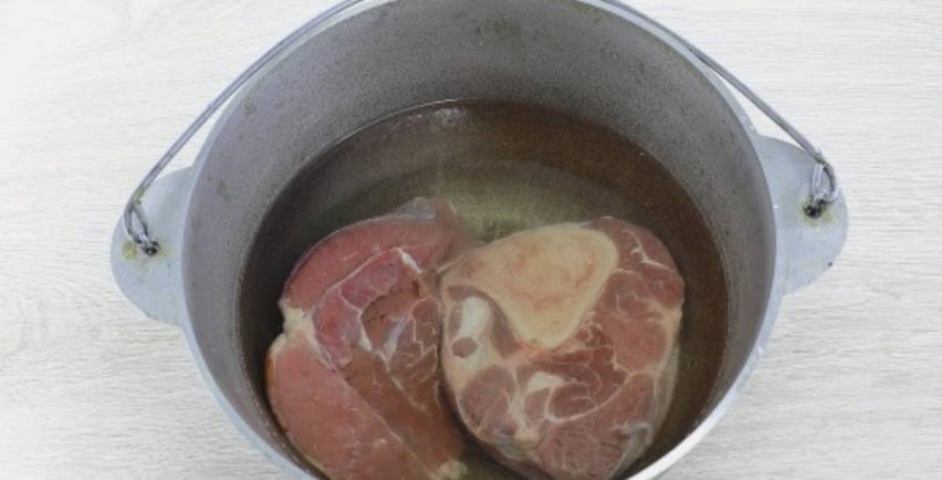 Борщ со свеклой и квашеной капустой