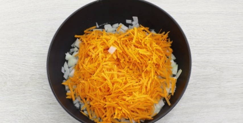 Борщ со свеклой и квашеной капустой