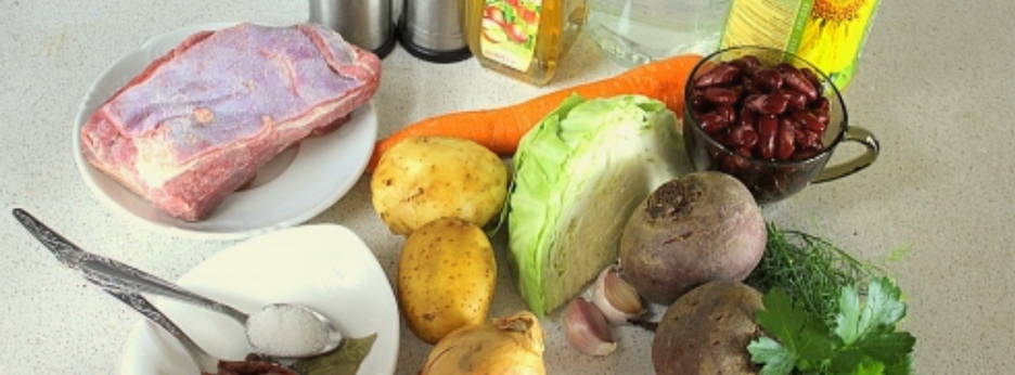 Борщ из говядины и свежей капусты со свеклой