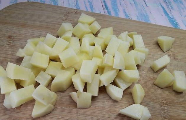 Борщ из тушенки