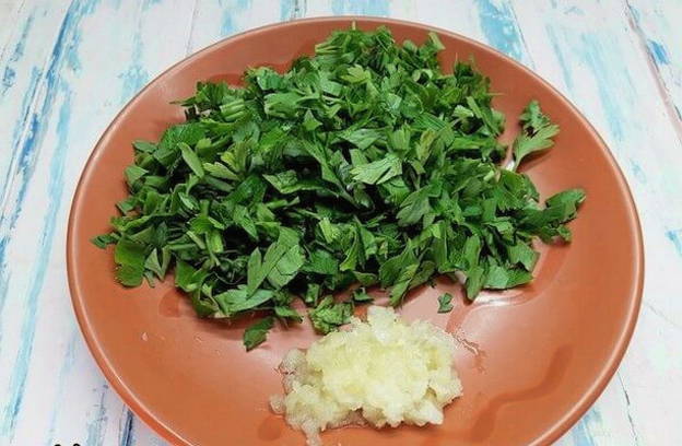 Борщ из тушенки