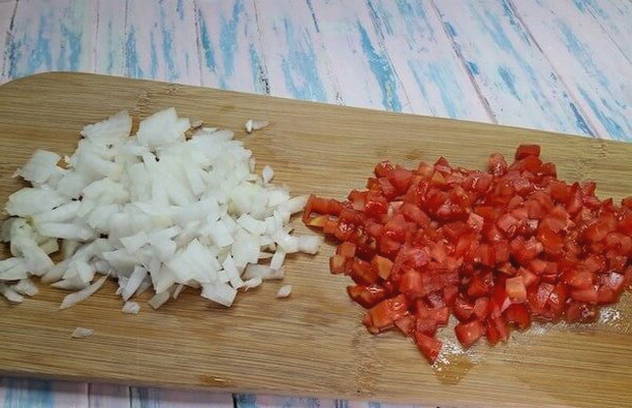 Борщ из тушенки