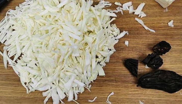Борщ из свиных ребрышек