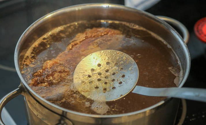 Борщ с грибами, капустой и мясом