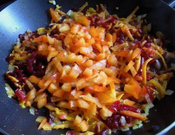 Борщ с клецками
