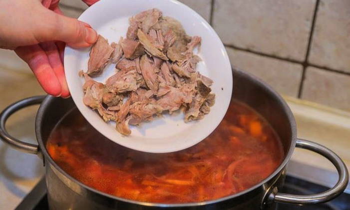 Борщ с сельдереем