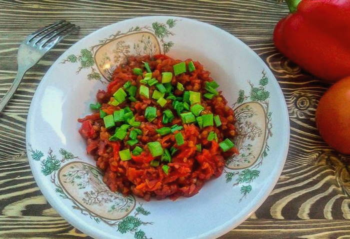 Гречневая каша с овощами