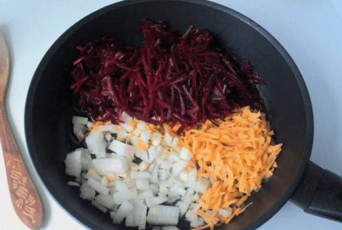 Борщ из пекинской капусты