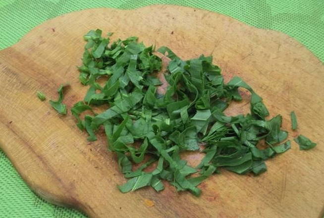 Борщ со щавелем и свеклой