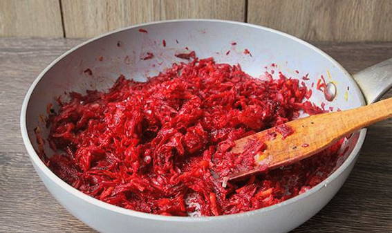 Борщ с килькой