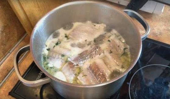 Рыбный борщ