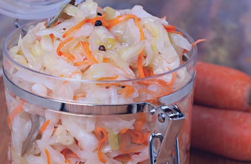 Борщ с маринованной капустой