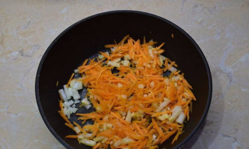 Борщ с маринованной капустой