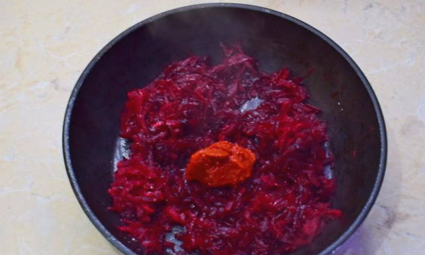 Борщ с маринованной капустой