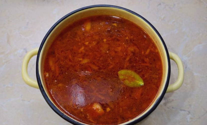 Борщ с маринованной капустой